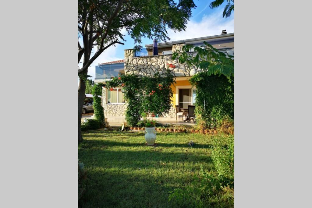 Apartman Chiara Galovac  المظهر الخارجي الصورة