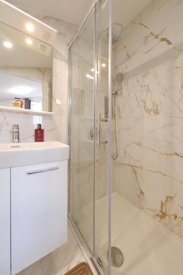 Apartman Chiara Galovac  المظهر الخارجي الصورة